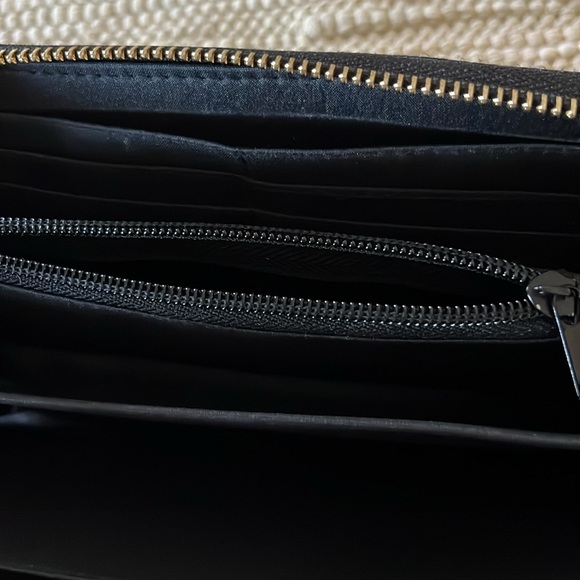 Embroidered Mint and Pink Long Wallet - Picture 4 of 4